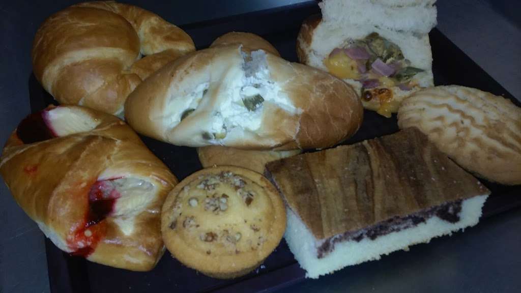 Express Bakery | 12014 Air Expy, Adelanto, CA 92301 | Phone: (760) 246-7799