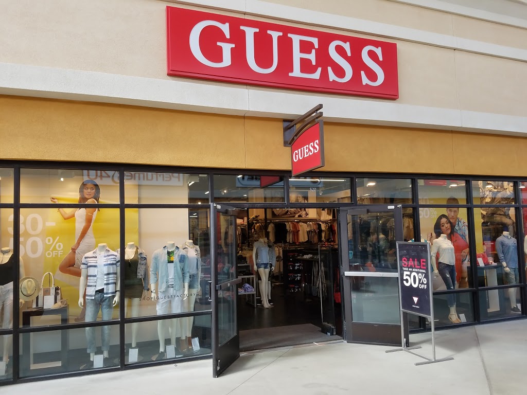 afsnit køkken Rekvisitter GUESS Factory, 5701 Outlets at Tejon Pkwy Space 520, Arvin, CA 93203, USA