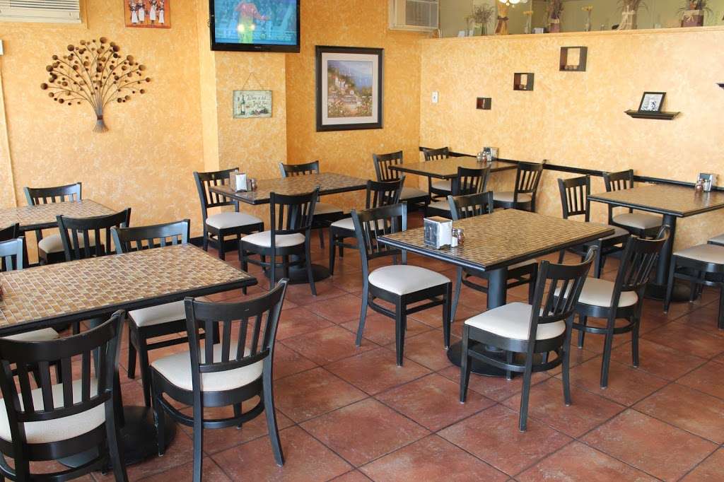 Roccos Pizzeria | 57 Avenel St # A, Avenel, NJ 07001, USA | Phone: (732) 750-5800