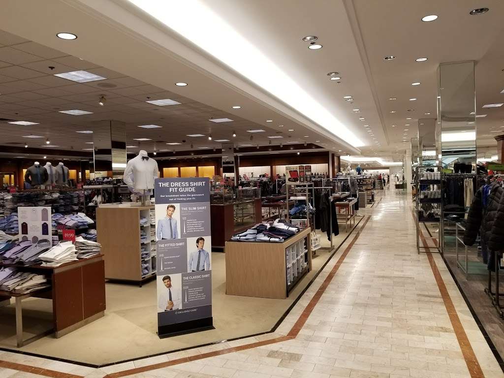 Lord & Taylor | 1825 Palisades Center Dr, West Nyack, NY 10994, USA | Phone: (845) 353-6440