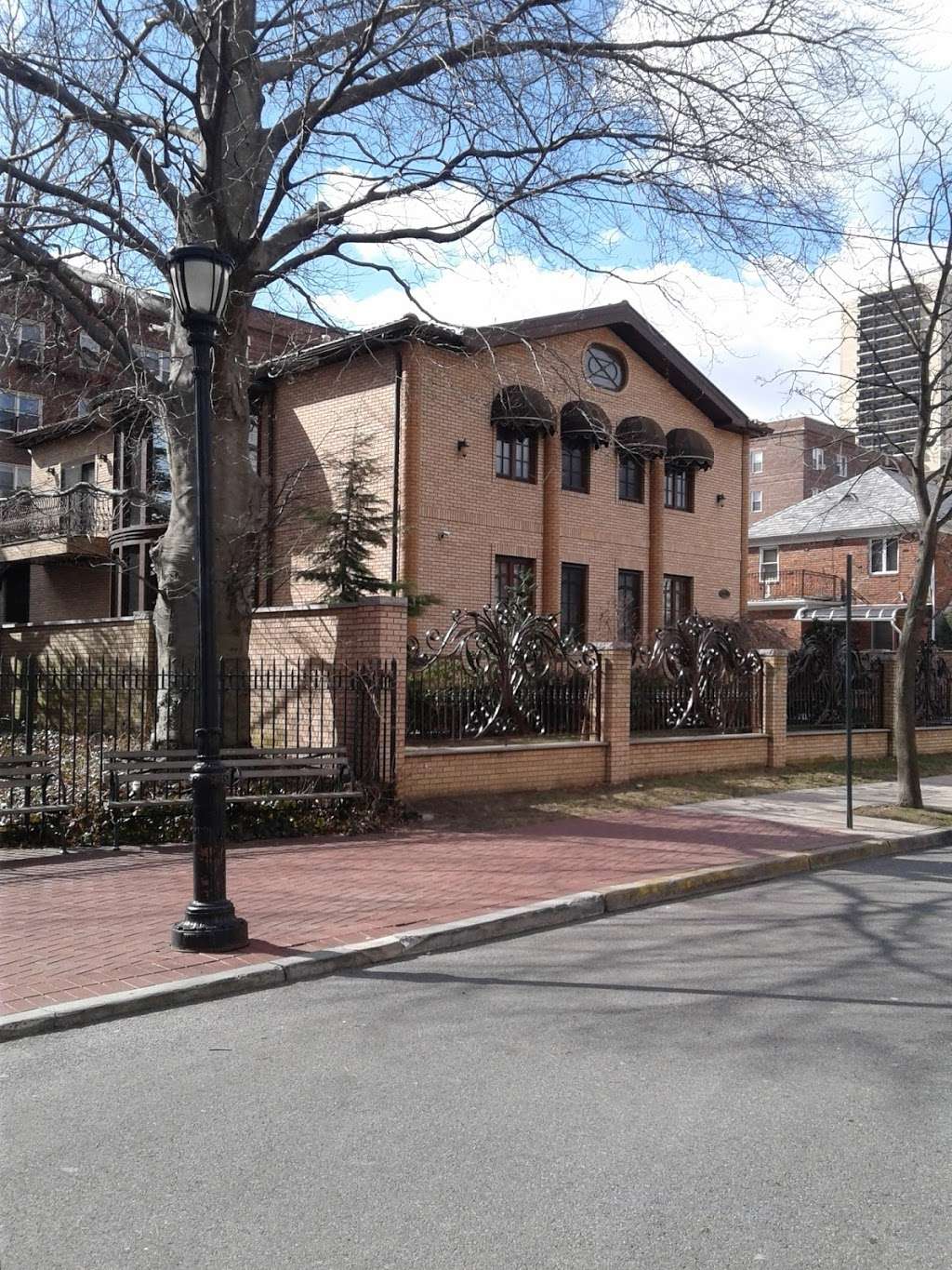 Atria Forest Hills | 112-50 72nd Ave, Forest Hills, NY 11375, USA | Phone: (718) 404-9963