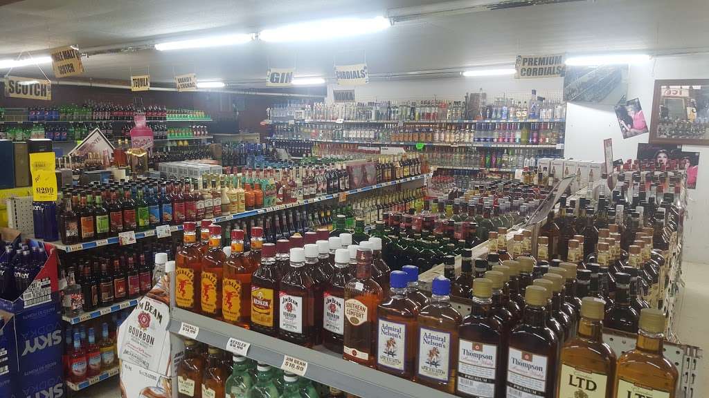 Arbees Liquor | 4606 Douglas Ave, Racine, WI 53402, USA | Phone: (262) 639-0400