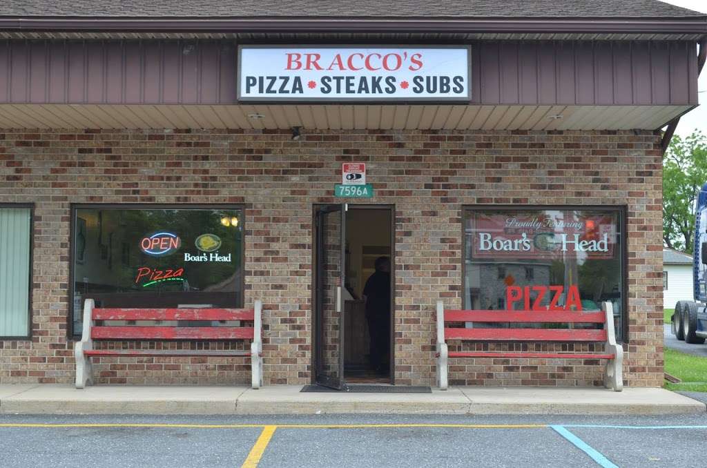 Braccos Pizza | 7596A Beth, Bath Pike, Bath, PA 18014 | Phone: (484) 281-3625