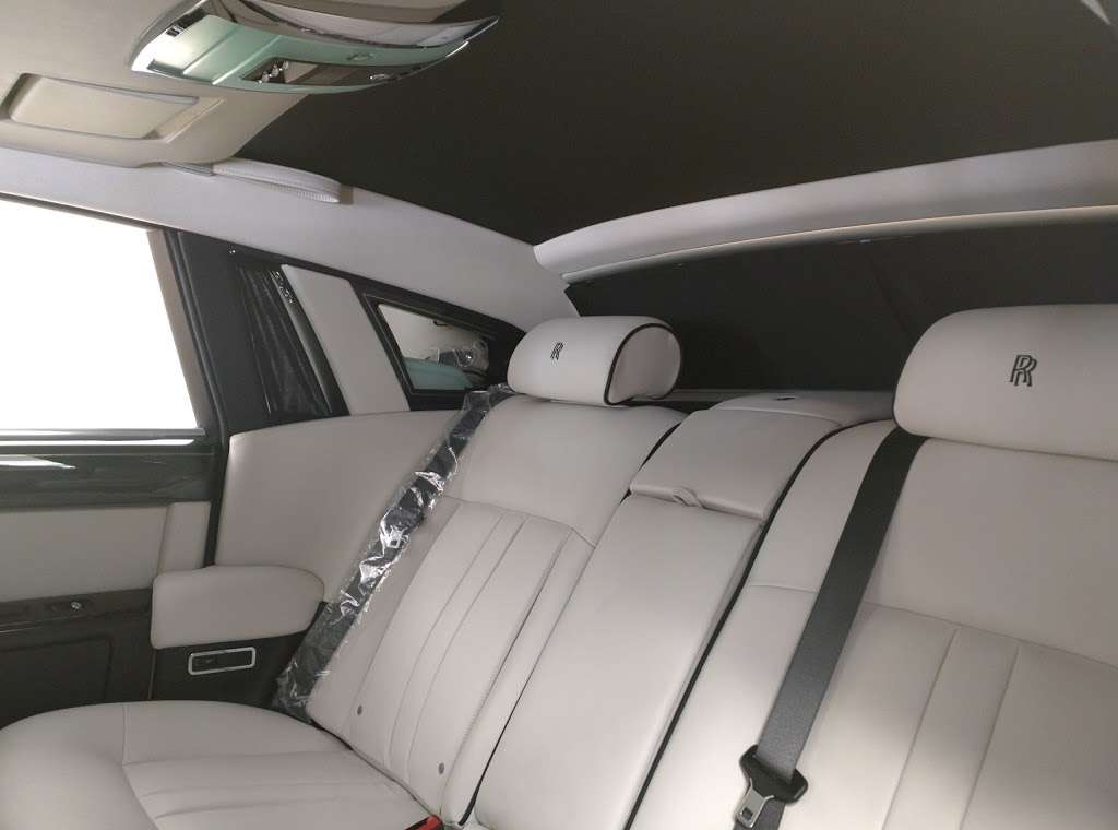 Rolls-Royce Motor Cars Orlando | 2202 33rd St suite c, Orlando, FL 32839, USA | Phone: (407) 339-3443