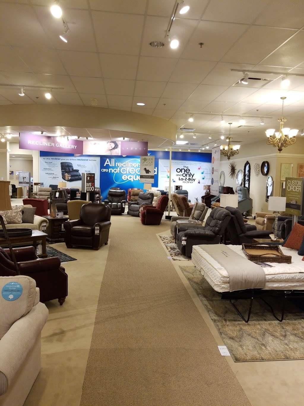 La-Z-Boy Furniture Galleries | 340 Haddonfield Rd, Cherry Hill, NJ 08002, USA | Phone: (856) 910-1781