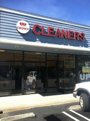 Crown One Hour Cleaners | 427 E 17th St # G, Costa Mesa, CA 92627, USA | Phone: (949) 631-8211