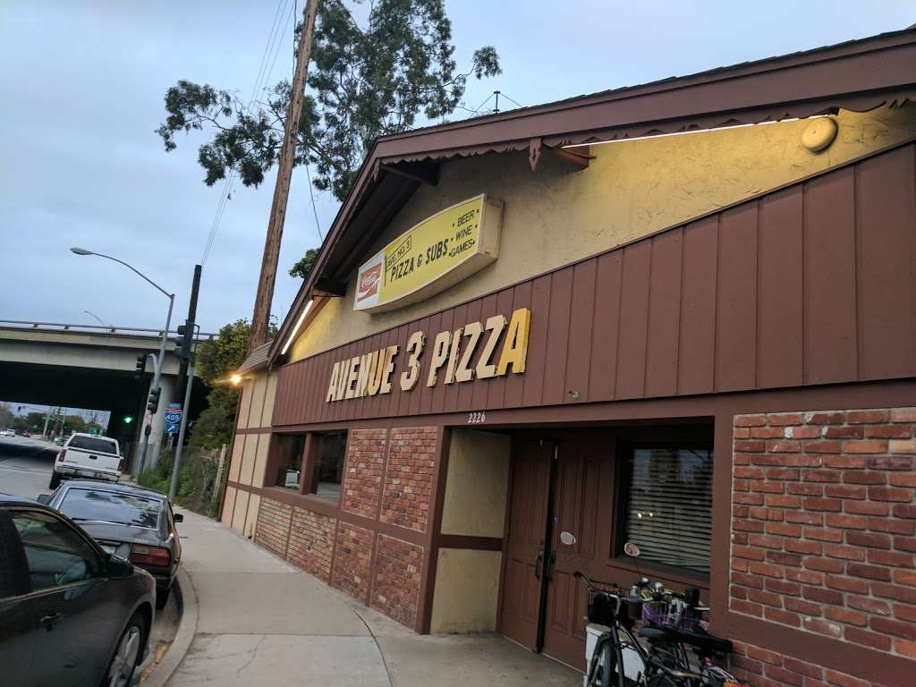 Ave 3 Pizza & Catering | 2226 Palo Verde Ave, Long Beach, CA 90815, USA | Phone: (562) 430-0544