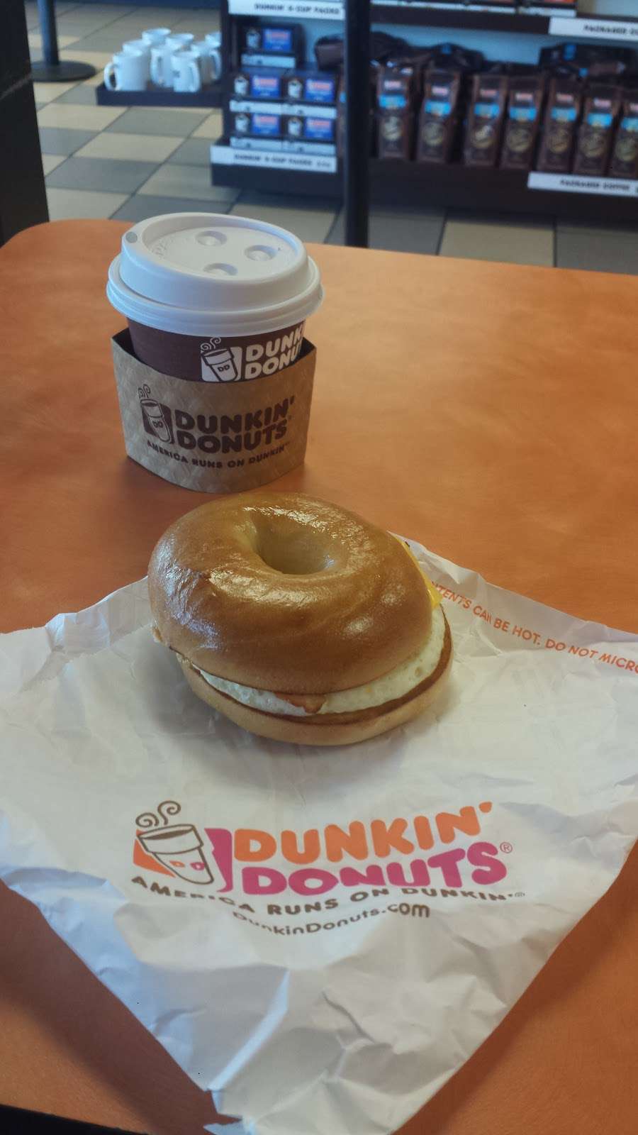 Dunkin Donuts | 4004 N Dupont Hwy, New Castle, DE 19720 | Phone: (302) 658-2222