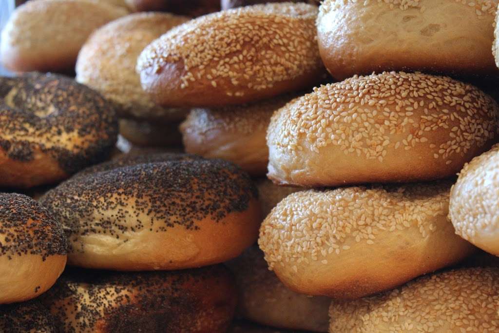 Meshuggah Bagels | 205 S Stewart Rd, Liberty, MO 64068, USA | Phone: (816) 781-8588