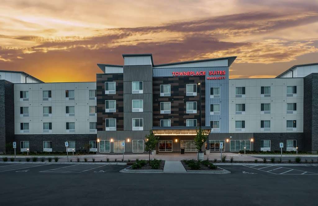 TownePlace Suites Marriott | 7980 South Market Street, Oak Creek, WI 53154 | Phone: (414) 764-7980