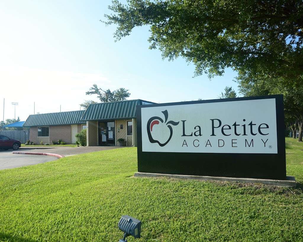 La Petite Academy of Sugar Land | 838 Eldridge Rd, Sugar Land, TX 77478, USA | Phone: (281) 240-0237