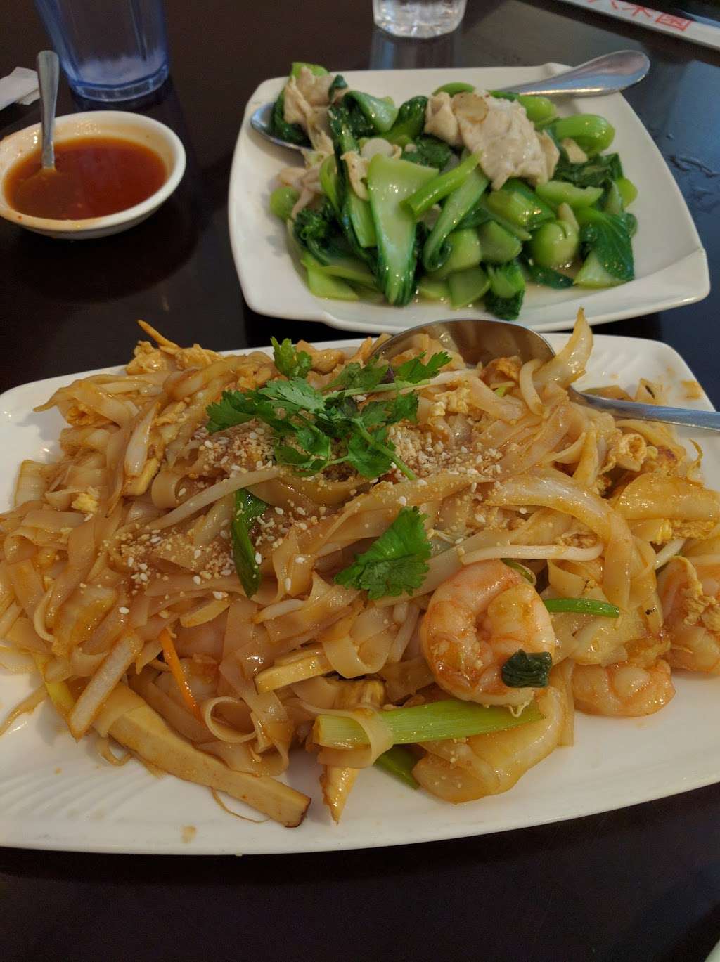 Shanghai Bun 六合园 | 33 Princeton Hightstown Rd, West Windsor Township, NJ 08550, USA | Phone: (609) 951-3600