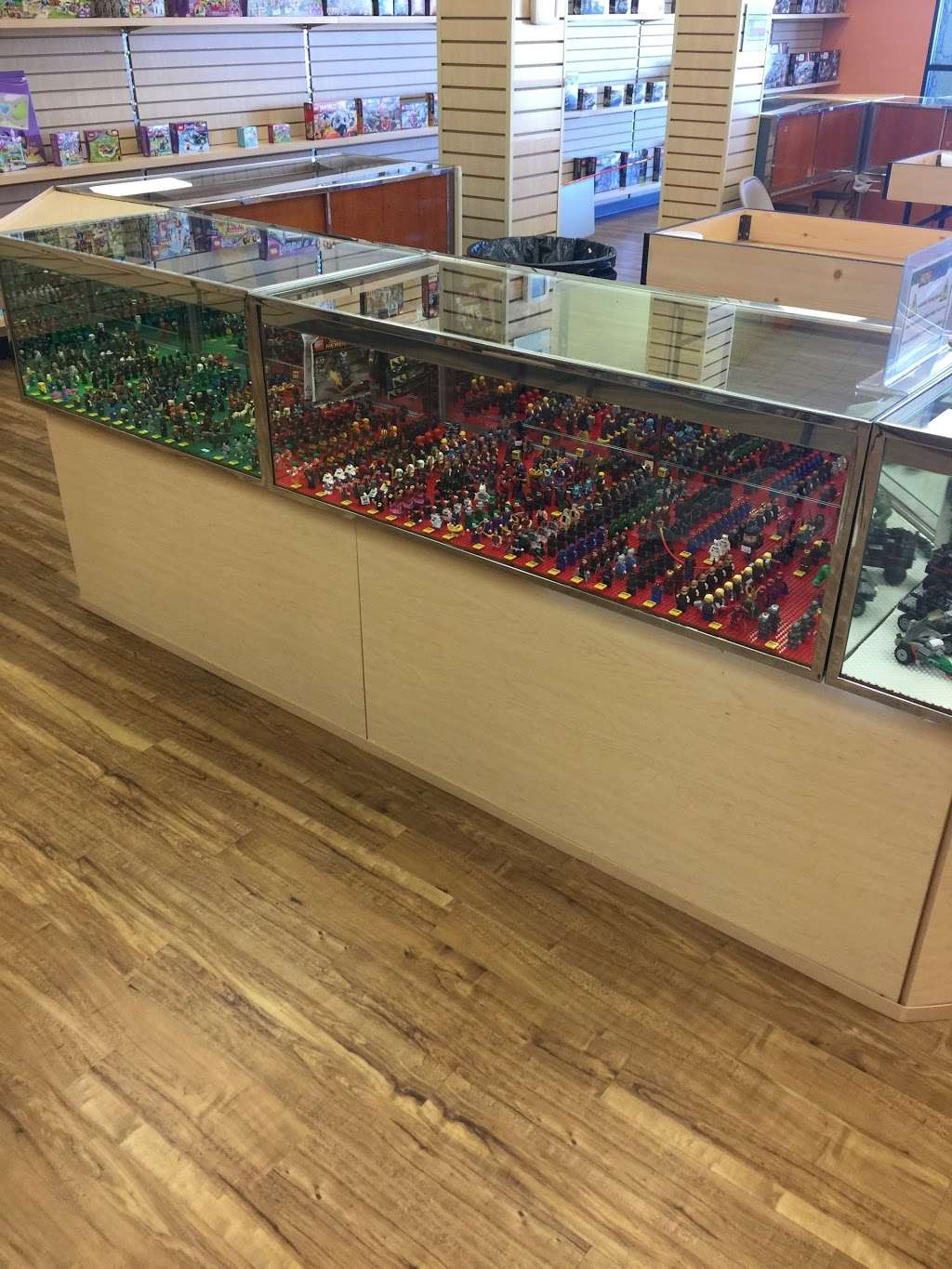 Bricks & Minifigs Sachse | 5250 TX-78 Suite 300, Sachse, TX 75048, USA | Phone: (469) 969-0045