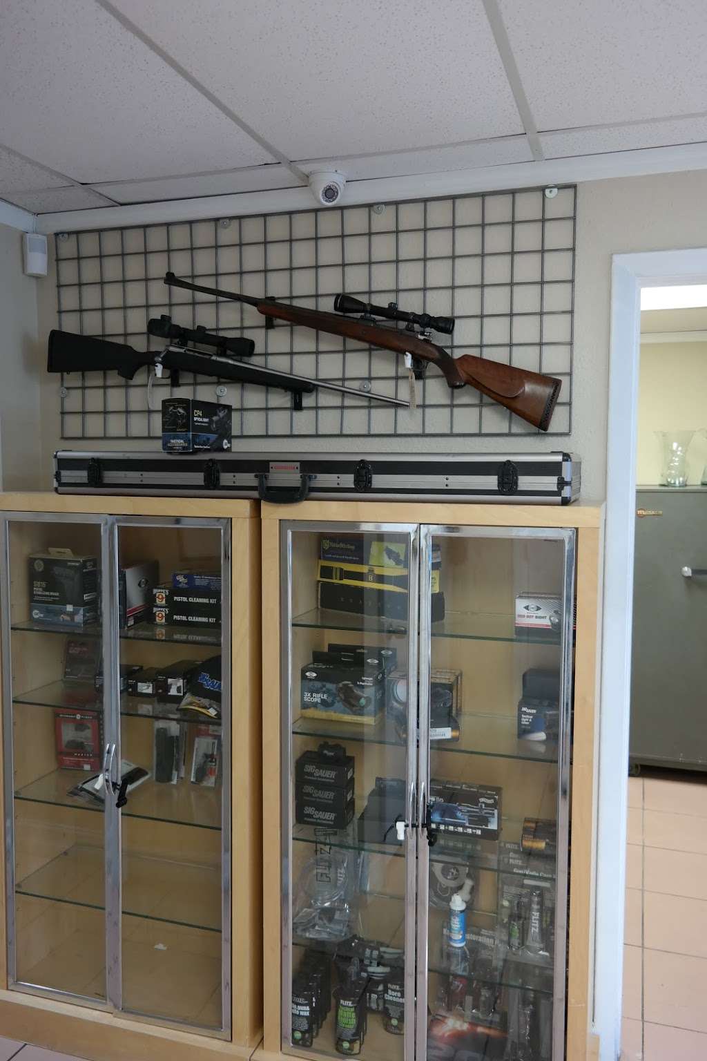 FMZ Guns | 7062 NW 50th St, Miami, FL 33166, USA | Phone: (305) 597-7380