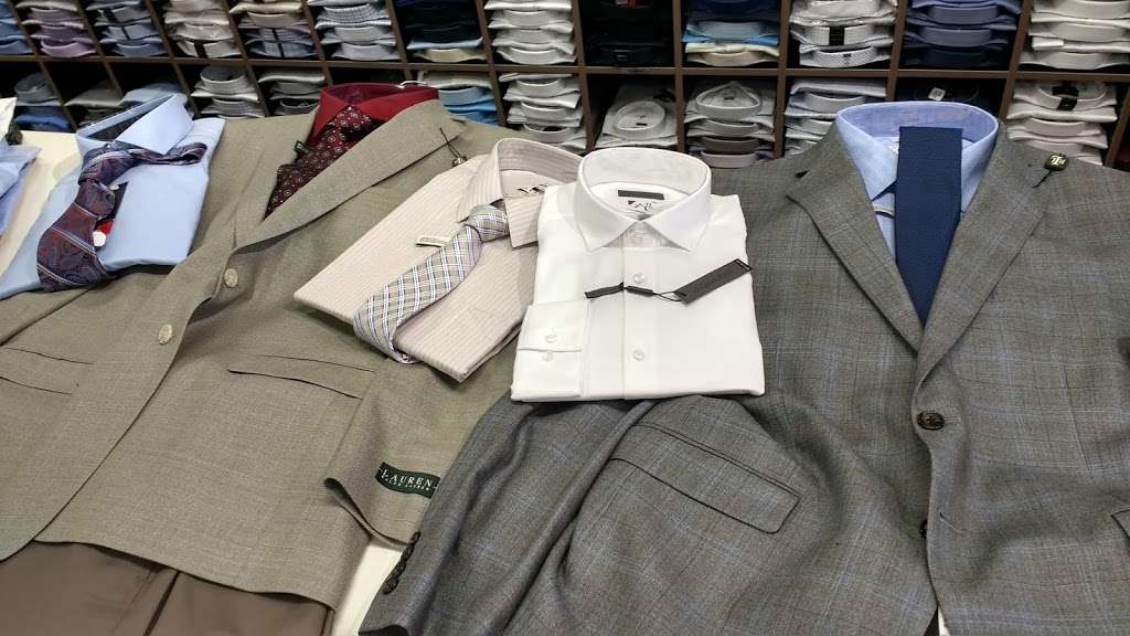 Mens Wearhouse | 2500 W International Speedway Blvd, Daytona Beach, FL 32114, USA | Phone: (386) 252-3160