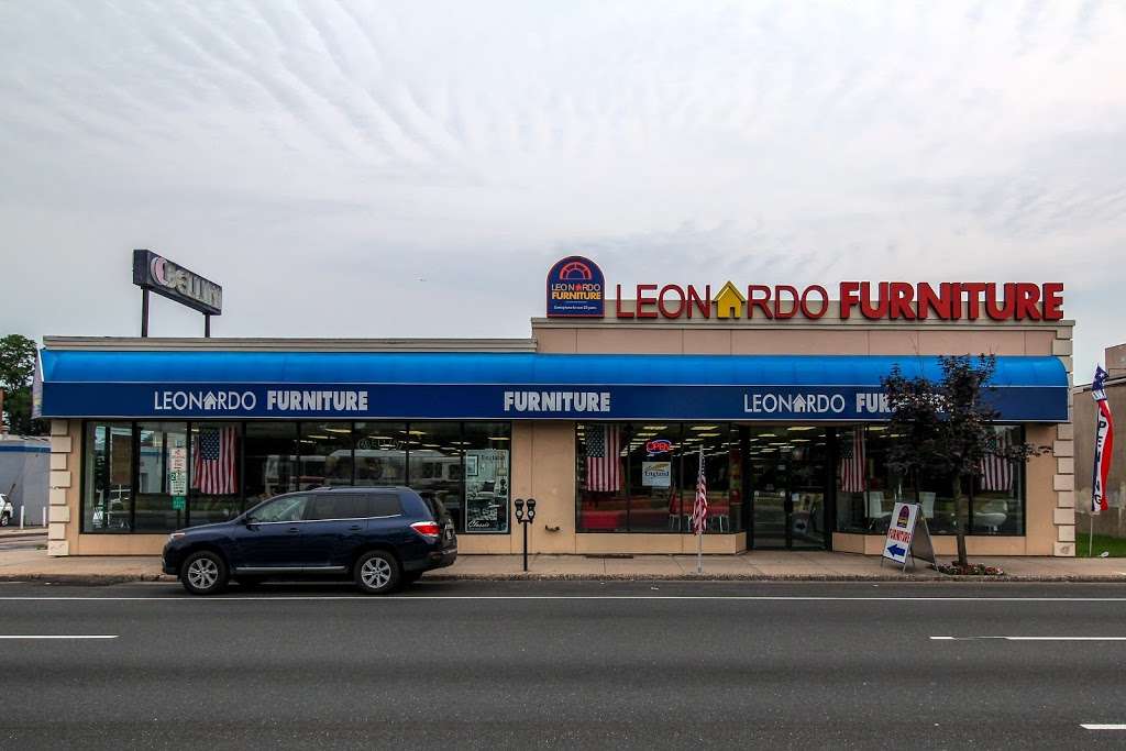 Leonardo Furniture Inc | 500 Sunrise Hwy, Rockville Centre, NY 11570, USA | Phone: (516) 295-4320