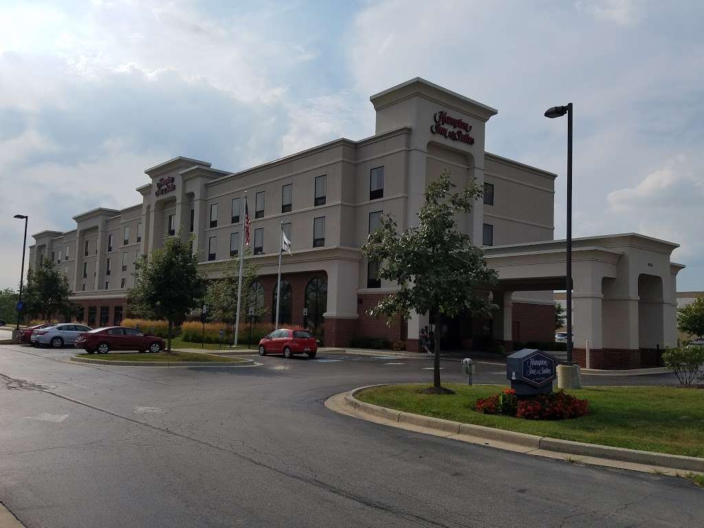 Hampton Inn & Suites Indianapolis-Airport | 9020 Hatfield Dr, Indianapolis, IN 46231, USA | Phone: (317) 856-1000