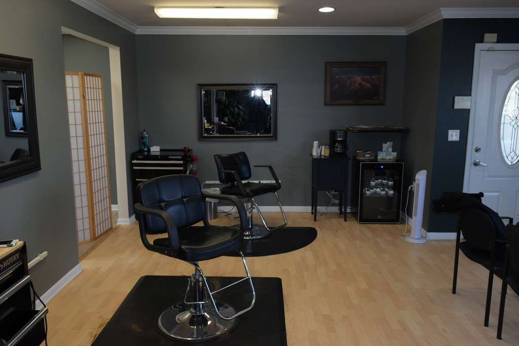 Yos Barber Shop & Salon | 4050 Wolf Rd, Oswego, IL 60543, USA | Phone: (630) 554-7460