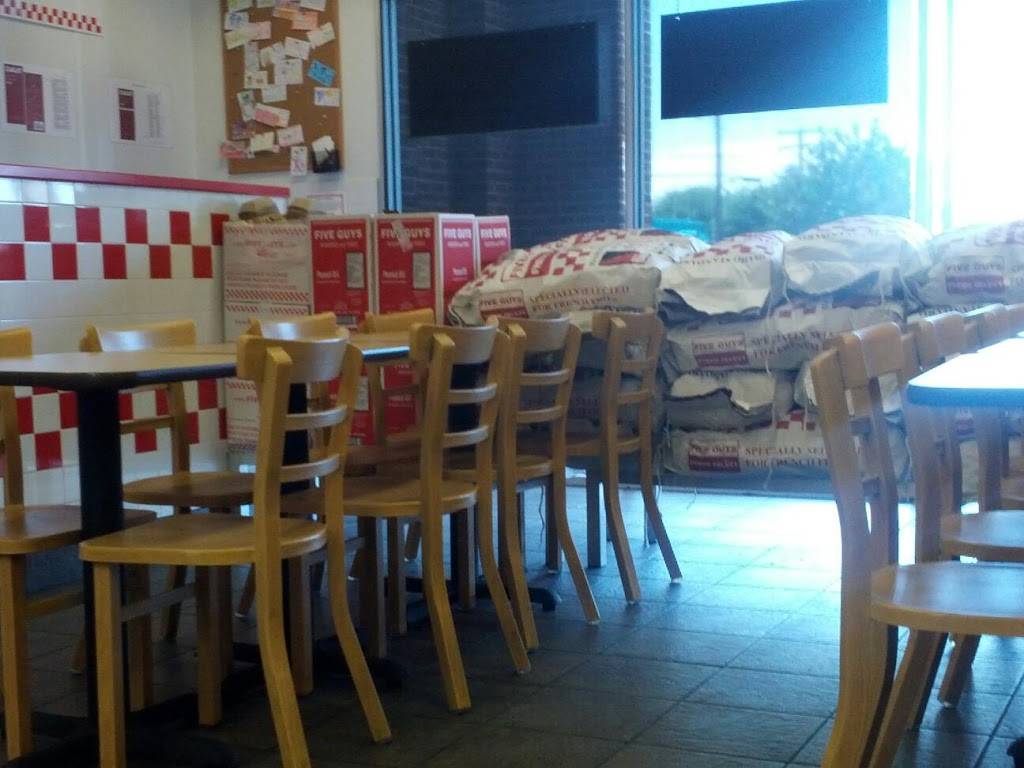 Five Guys | 1304 W Pipeline Rd, Hurst, TX 76053, USA | Phone: (817) 284-0763