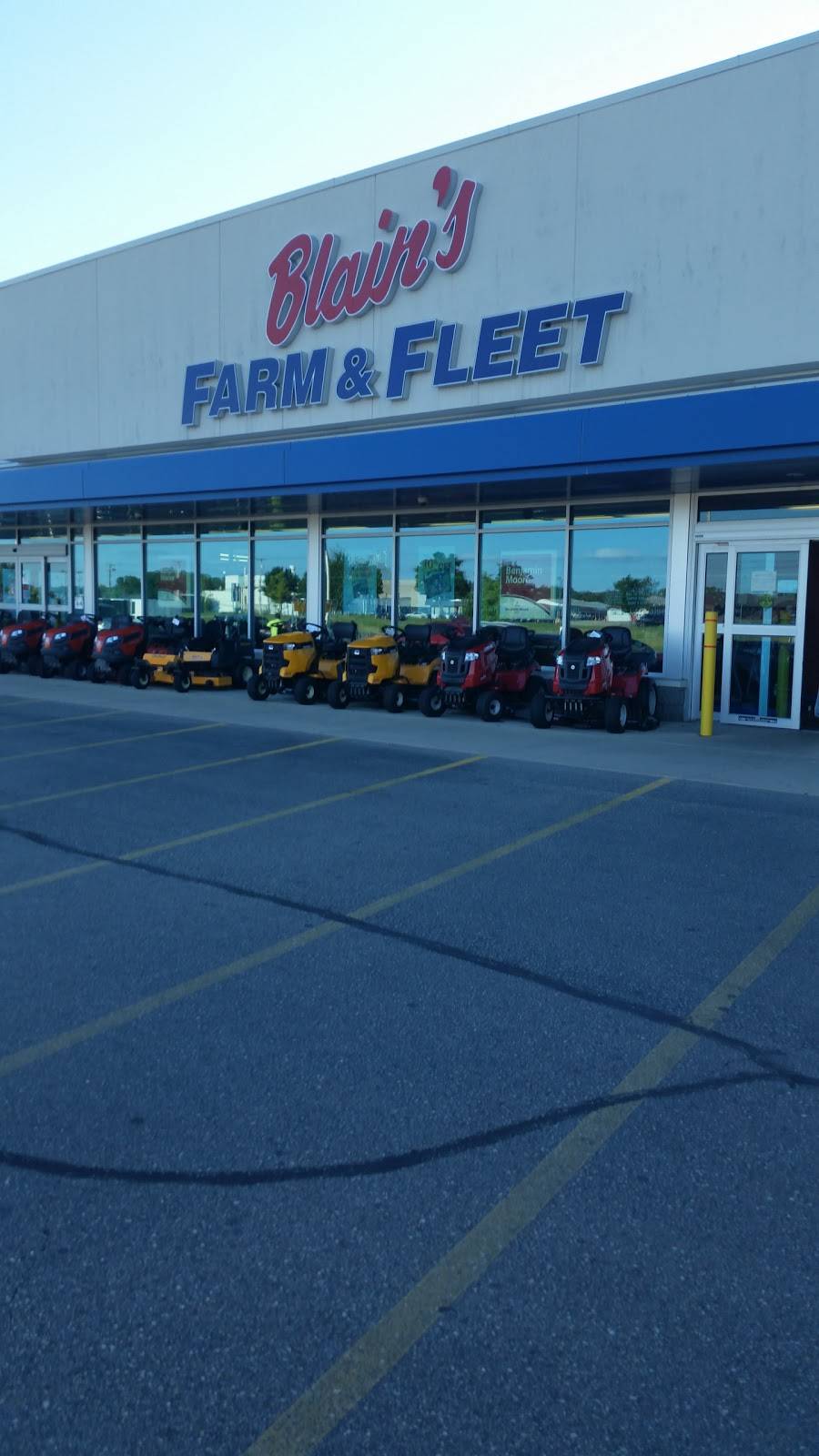 Blains Farm & Fleet - Madison, Wisconsin | 2202 S Stoughton Rd, Madison, WI 53716, USA | Phone: (608) 221-3851