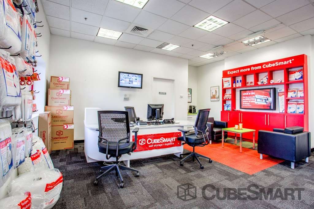 CubeSmart Self Storage | 3131 Richmond Terrace, Staten Island, NY 10303, USA | Phone: (718) 442-0611