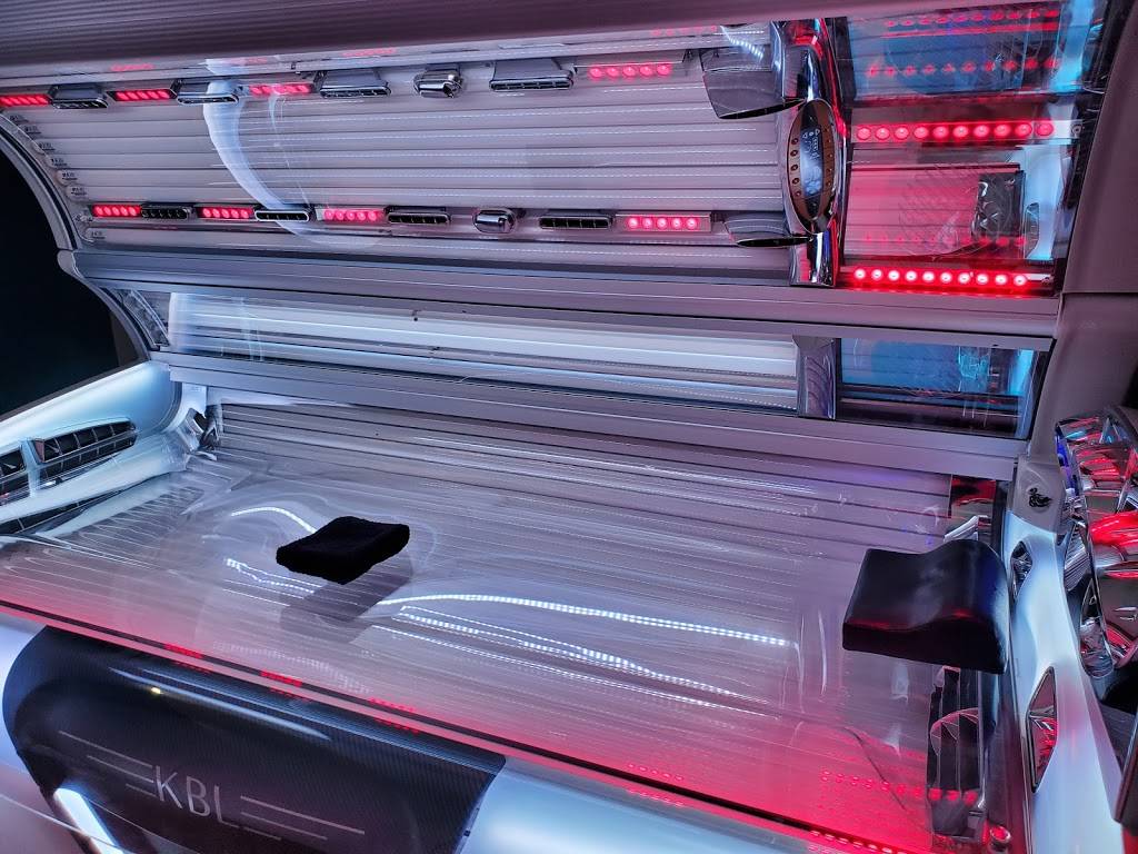 Glo Tanning | 10600 S Pennsylvania Ave #8, Oklahoma City, OK 73170, USA | Phone: (405) 708-6320