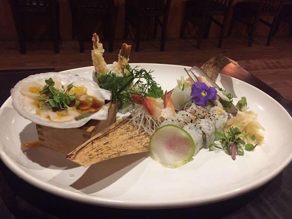 Mikado Sushi | 6417 Raleigh St, Orlando, FL 32835, USA | Phone: (407) 822-1080