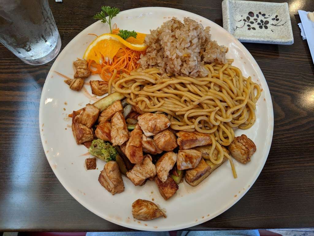 Sushi 99 | 1024 Avalon Park S Blvd, Orlando, FL 32828, USA | Phone: (321) 804-5868