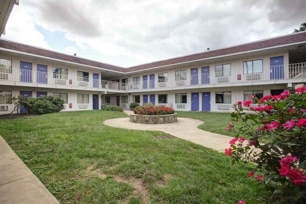 Motel 6 Elkton MD | 223 Belle Hill Rd, Elkton, MD 21921, USA | Phone: (410) 392-5020