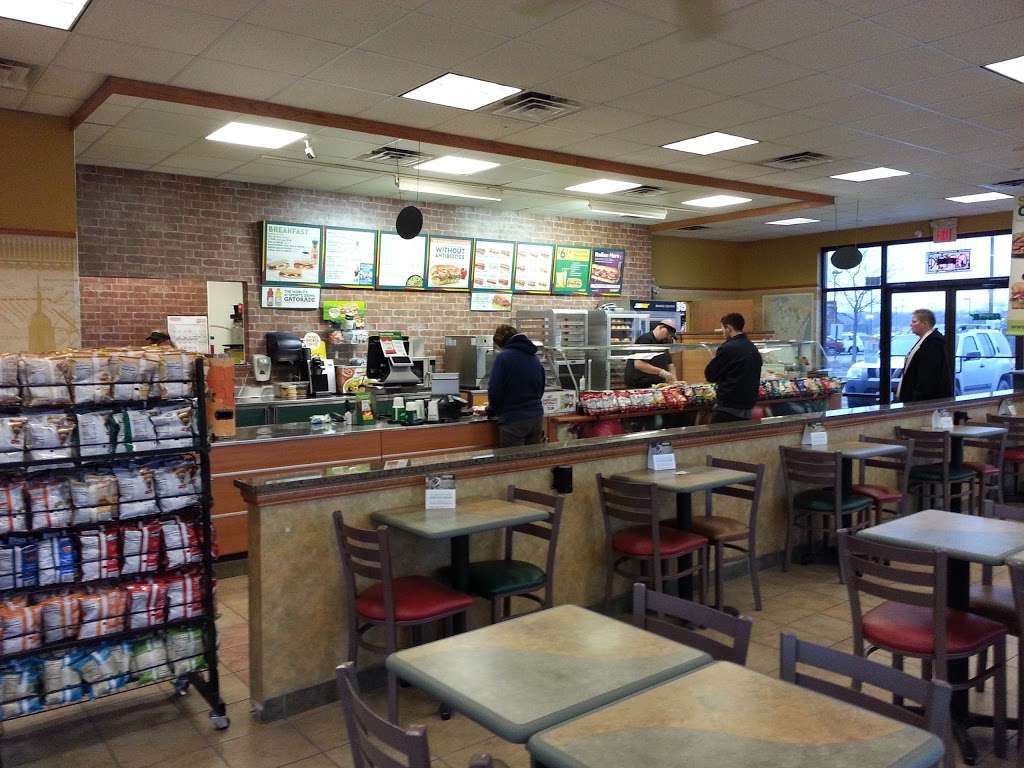 Subway | 734 S Sylvania Ave, Sturtevant, WI 53177, USA | Phone: (262) 886-4690