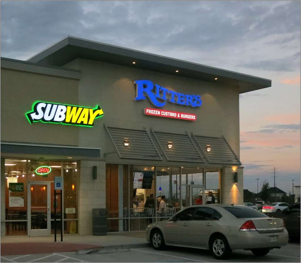 Ritters Custard and Burgers | 3535 Clear Lake City Blvd, Houston, TX 77059, USA | Phone: (281) 204-9777