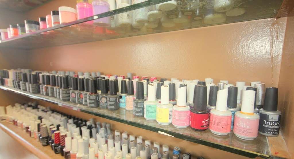 Solar Nails & Facials | 624 Crabb River Rd, Richmond, TX 77469, USA | Phone: (281) 545-1263