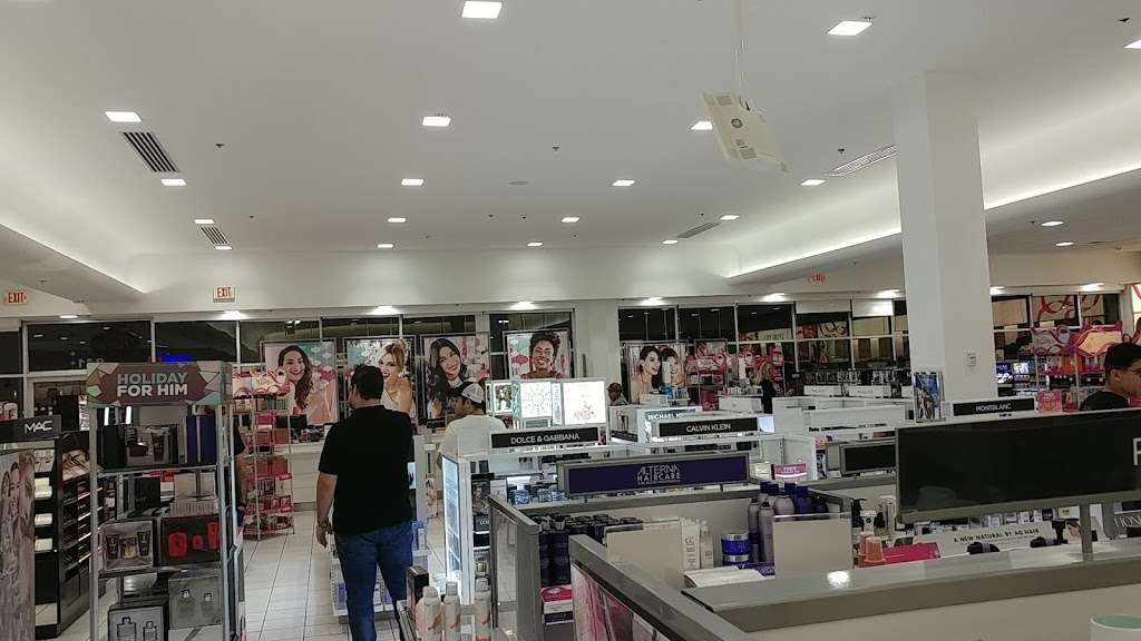 Ulta Beauty 841 N Alafaya Trail Orlando Fl 32828 Usa