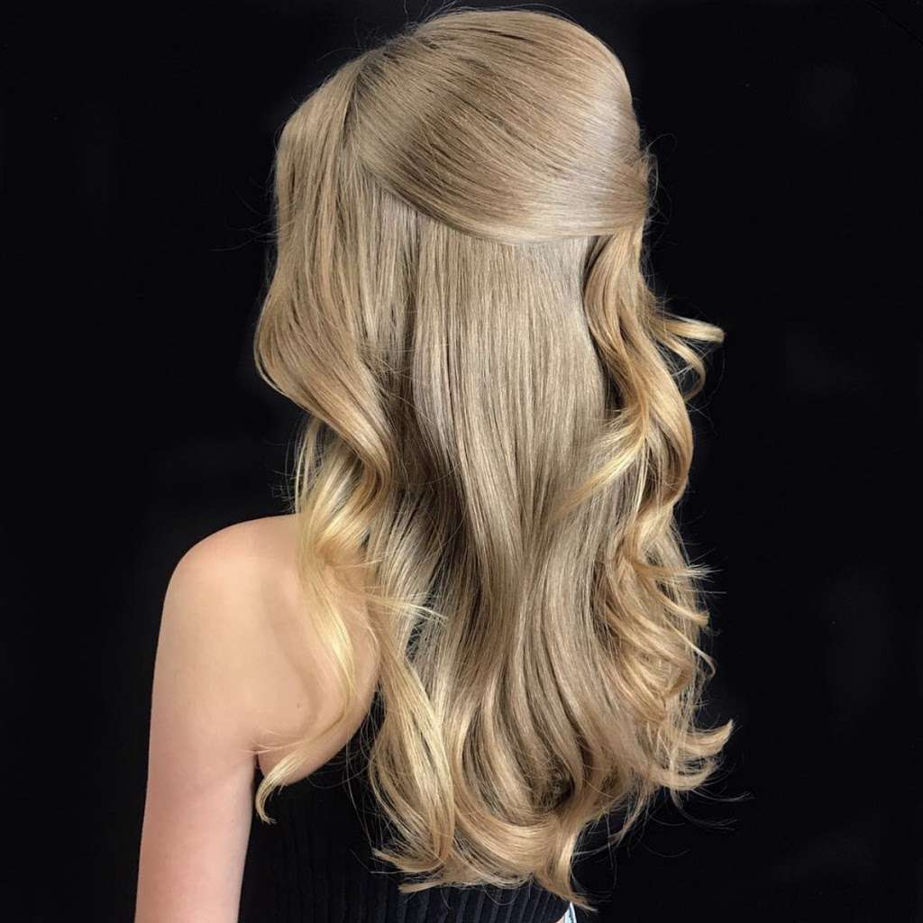 The Hair Lounge | 11553 Foothill Blvd #101 Room 10, Rancho Cucamonga, CA 91730, USA | Phone: (909) 945-5200