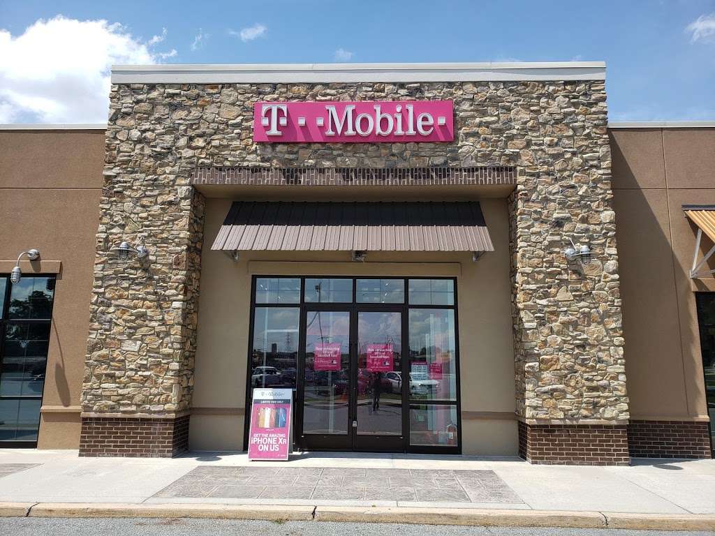 T-Mobile | 2495 Lincoln Hwy, Lancaster, PA 17602, USA | Phone: (717) 869-5820