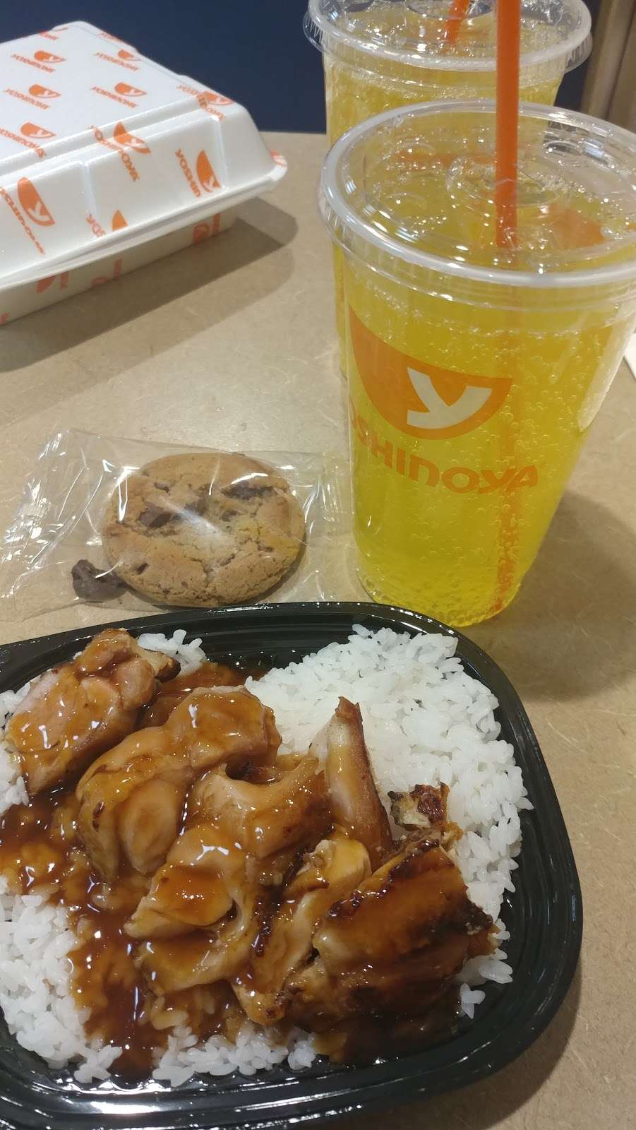 Yoshinoya Corona | 401 S Lincoln Ave #C, Corona, CA 92882 | Phone: (951) 549-9294