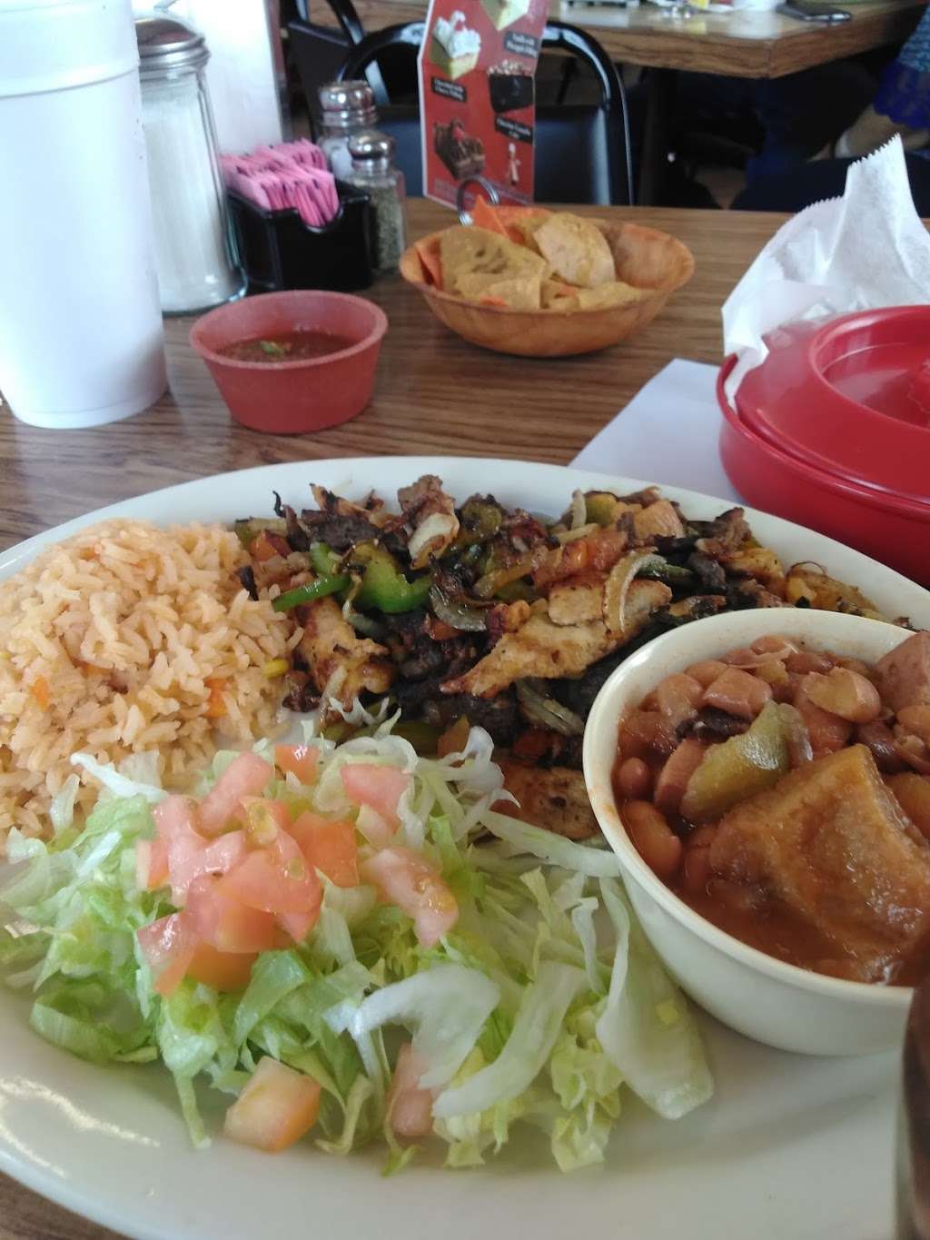 Mi parrillada | 5902 S Flores St, San Antonio, TX 78214 | Phone: (210) 922-1858