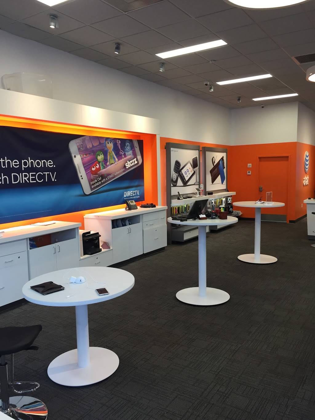 AT&T Store | 3201 Grand Ave, Coconut Grove, FL 33133 | Phone: (305) 446-6666