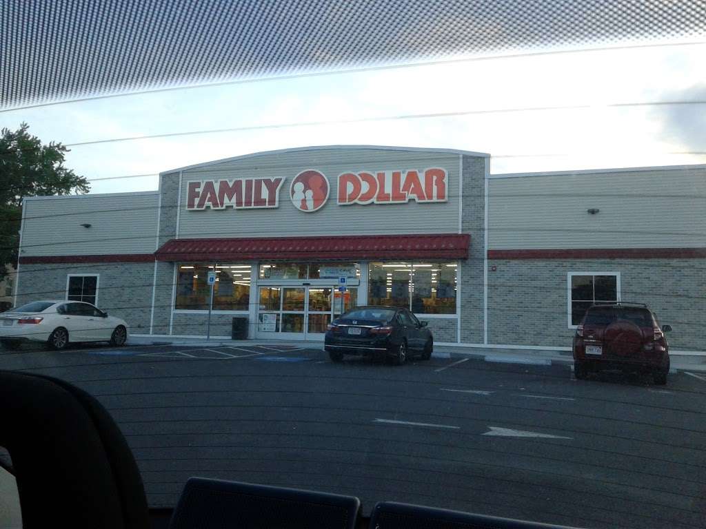 Family Dollar | 21 Nottingham St, Lowell, MA 01851, USA | Phone: (978) 735-4593