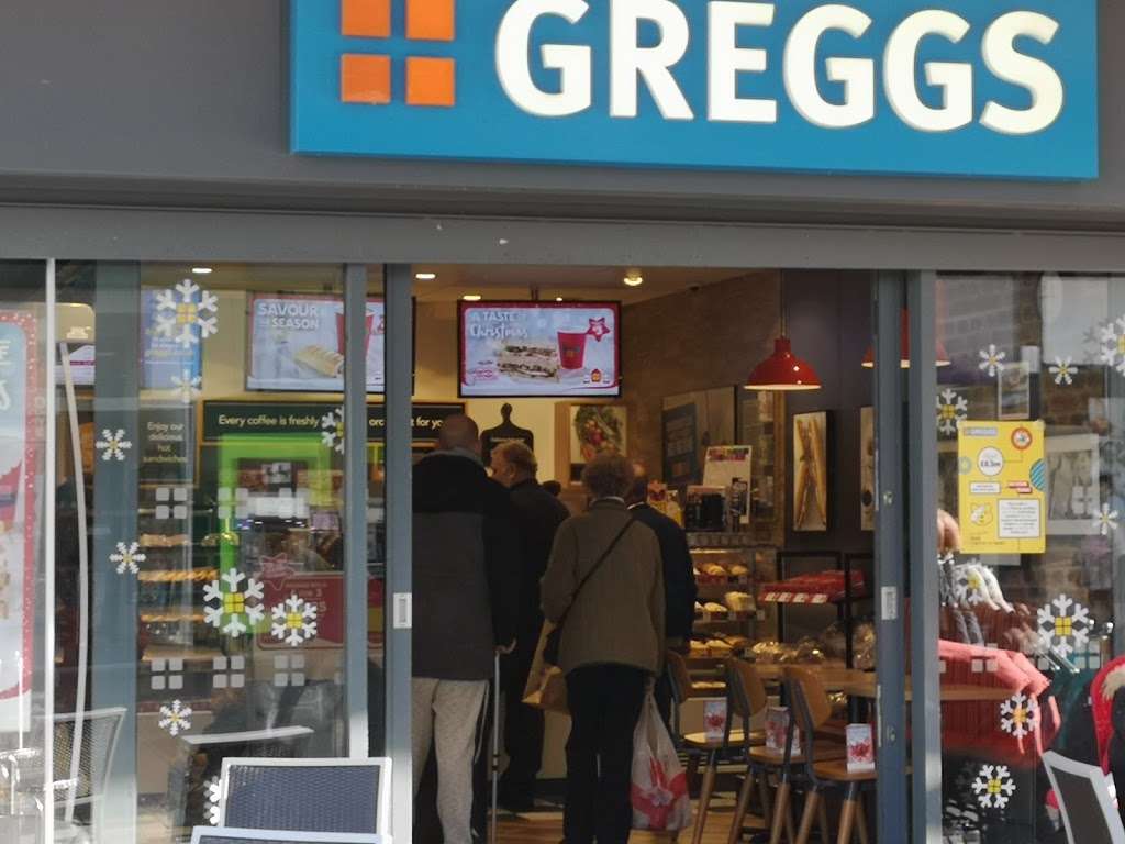 Greggs | 1A Broad Walk, Harlow CM20 1HX, UK | Phone: 01279 450549