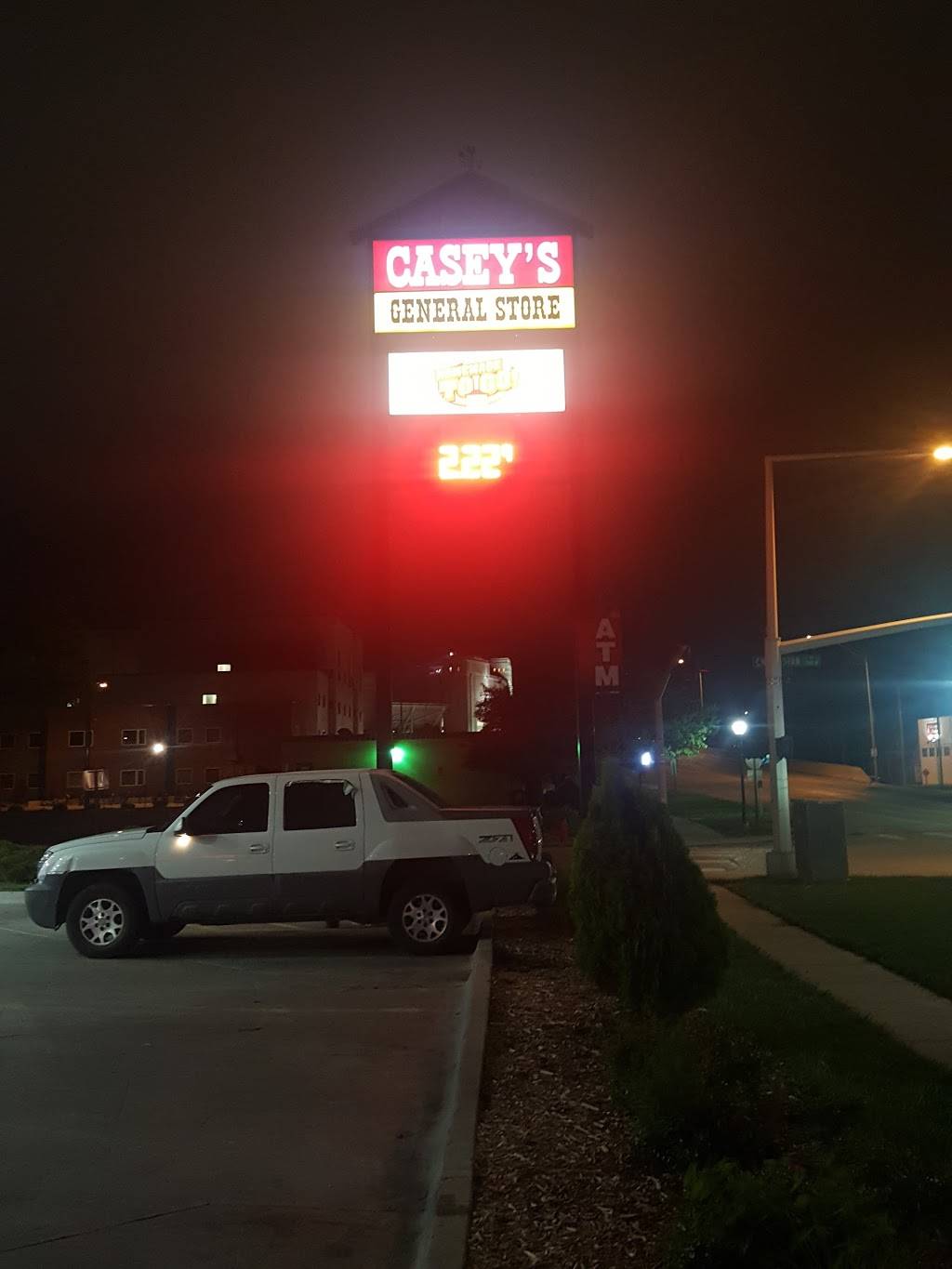 Caseys | 1200 N 10th St, Lincoln, NE 68508, USA | Phone: (402) 477-9870