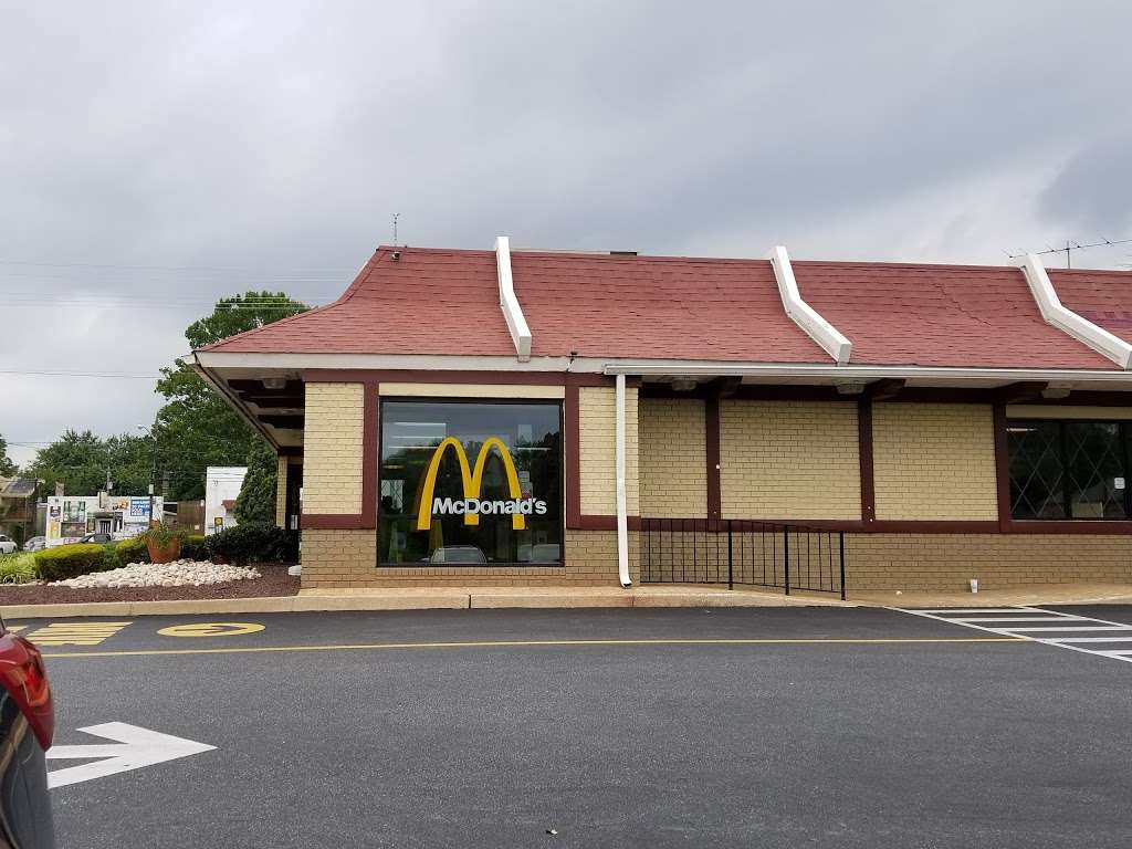 McDonalds | 3010 New Castle Ave, New Castle, DE 19720, USA | Phone: (302) 656-9717