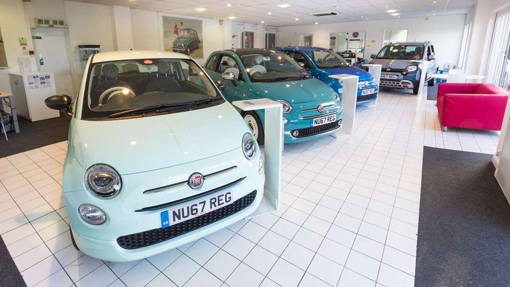 Glyn Hopkin Fiat & Abarth Buckhurst Hill | Epping New Rd, Buckhurst Hill IG9 5TZ, UK | Phone: 020 8504 1171