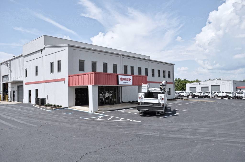 Knapheide Truck Equipment Center | 2490 Pinson Valley Pkwy, Birmingham, AL 35217, USA | Phone: (205) 326-3636