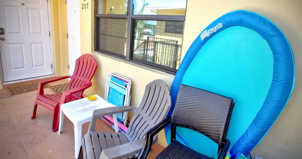 My Hollywood Beach Rentals | 322 Harding Street B207,B208 &B105, Hollywood, FL 33019, USA | Phone: (305) 878-2430