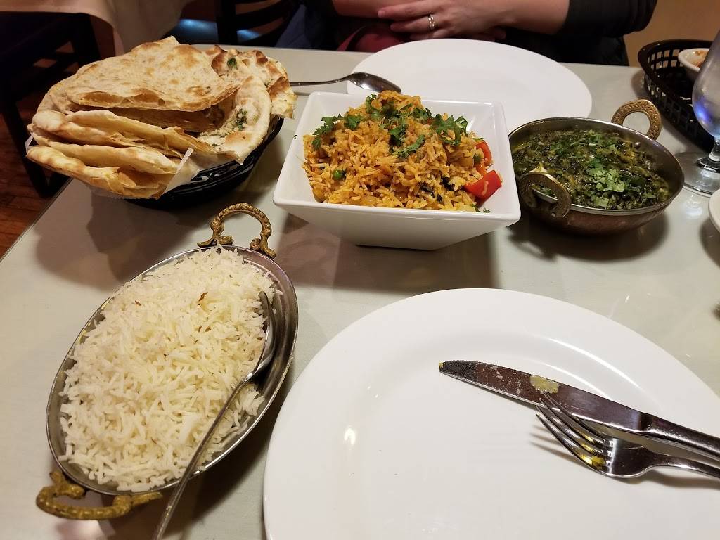 Rang Indian Bistro | 6 Central St, Stoneham, MA 02180 | Phone: (781) 438-8200