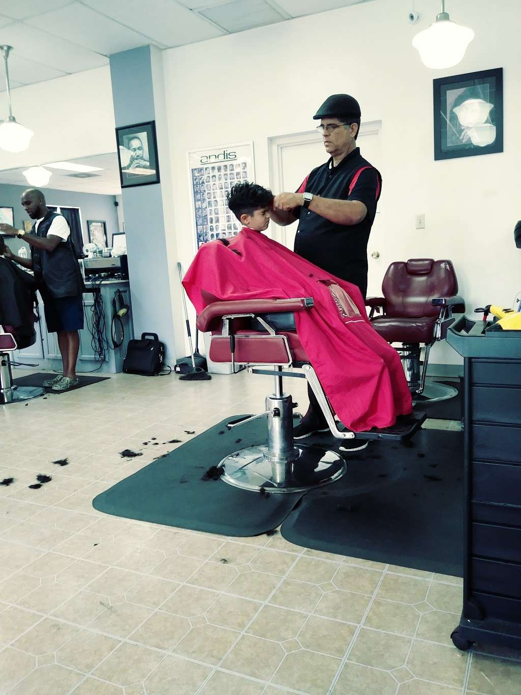 BarberStars kutz | 5205 Edgewater Dr, Orlando, FL 32810, USA | Phone: (407) 578-5480