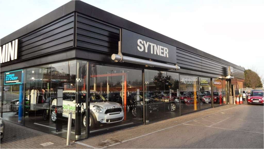 Sytner Chigwell MINI | Langston Rd, Loughton IG10 3UE, UK | Phone: 020 8418 7601