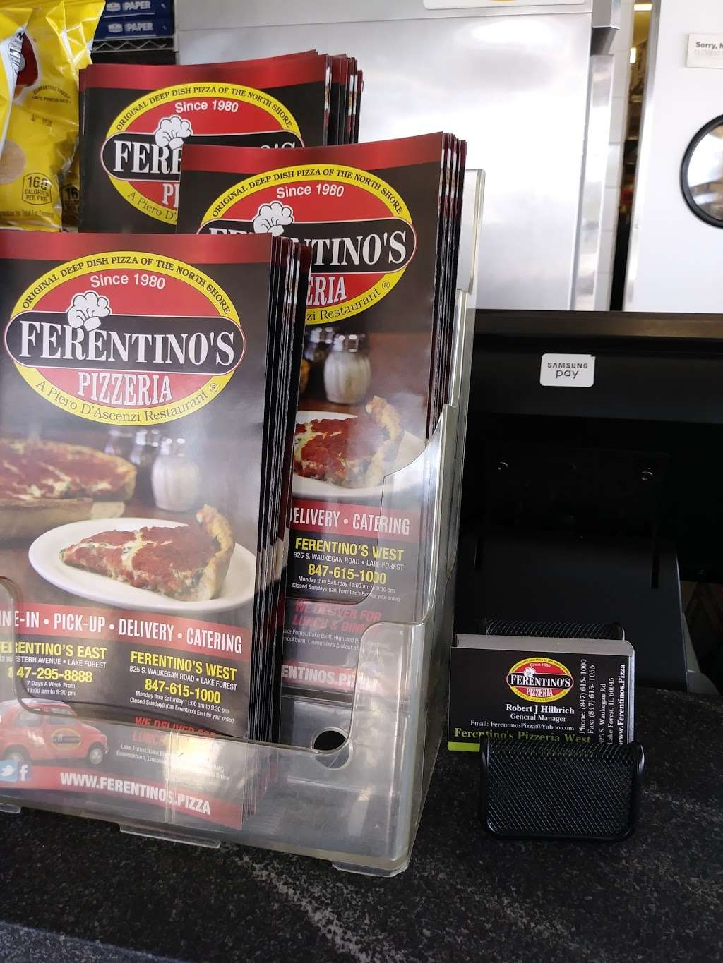 Ferentinos Pizzeria | 825 S Waukegan Rd, Lake Forest, IL 60045, USA | Phone: (847) 615-1000