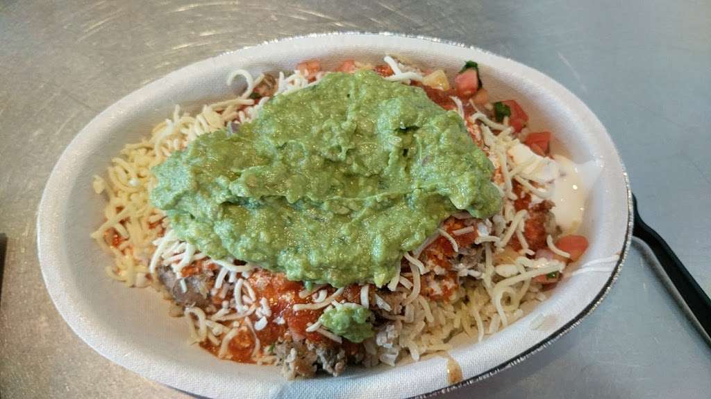 Chipotle Mexican Grill | 6920 Mission Rd, Prairie Village, KS 66208 | Phone: (913) 262-1305